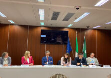 Caregiver familiare, Regione Lombardia riconosce con una legge l’importanza del ruolo che svolge la persona che assiste