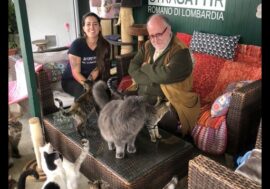 Pizzata benefica per aiutare il gattile di Romano Lombardia con Maura Anastasia ed Edoardo Raspelli protagonisti