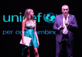 Claudia Conte porta a Firenze ‘Con gli occhi dei bambini’, l’iniziativa benefica a favore dell’Unicef