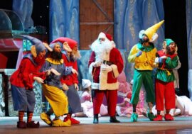 Milano, al Teatro Manzoni seconda serata di ‘Quando Babbo diventa Natale’. E così anche gli ultimi diventano i primi
