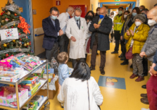 All’Ospedale Buzzi di Milano consegnati ai bambini ricoverati i giocattoli raccolti dalla Regione nella gara di solidarietà