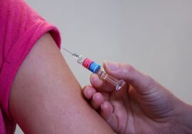 Influenza, due milioni i lombardi vaccinati e copertura del 62% per gli over 80