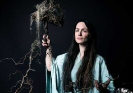 “Medea, una strega”, la tragedia di Euripide in scena al Teatro Litta di Milano