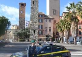 Controlli della Gdf di Savona in numerosi “Compro Oro” della provincia accertando violazioni alla normativa antiriciclaggio