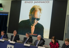 Nell’anniversario della morte di Enzo Jannacci Regione Lombardia lo ricorda diffondendo le sue canzoni