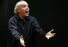Milano, al Teatro Lirico ‘Giorgio Gaber’ dopo 30 anni torna in scena lo spettacolo ‘Mistero Buffo’ di Dario Fo e Franca Rame