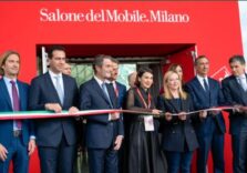 La premier Meloni inaugura il Salone del Mobile di Milano