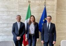 Il ministro Daniela Santanchè incontra l’Associazione Parchi Permanenti italiani