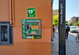 Conclusa la campagna d’istallazione dei  defibrillatori in tutte le 115 stazioni di Ferrovienord utilizzabili in caso di bisogno