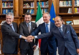 Roma, siglato il protocollo d’intesa con Ferrovie dello Stato Italiane per accelerare la diffusione delle reti ultraveloci in tutto il Paese