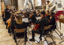 “CanepaCelloEnsemble” unisce docenti e studenti di vari istituti, 16 violoncelli in concerto al Conservatorio di Sassari