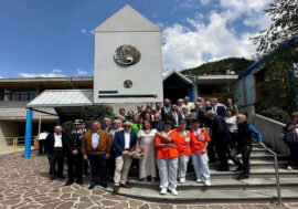 Inaugurata scultura dedicata a Pietro Busi, pioniere delle Valli bergamasche