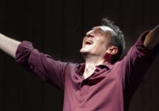 Corrado d’Elia racconta il poema omerico ‘Iliade’ al Teatro Cortesi di Sirolo