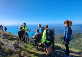 Aisla, escursione al Monte Guglielmo per 7 persone disabili di cui 5 affette da Sla