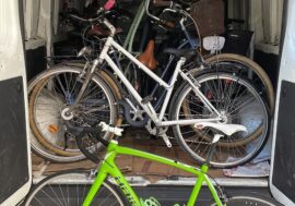 Milano, la Polizia locale pubblica su Facebook le foto delle bici rubate per restituirle ai proprietari