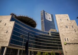 Regione Lombardia,  stanziati oltre 2 milioni di euro per il rinnovo di taxi con vetture a basso impatto ambientale