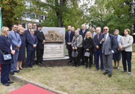 Milano, scoperto cippo dedicato agli eroi della rivoluzione ungherese del 1956