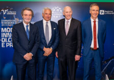 Premiati da Regione Lombardia gli scienziati Rosenberg e June per il loro contributo alla lotta ai tumori