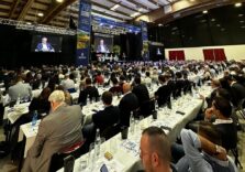 All’incontro di Assoenologi al Brixia Forum di Brescia l’europarlamentare Angelo Ciocca difende il vino italiano