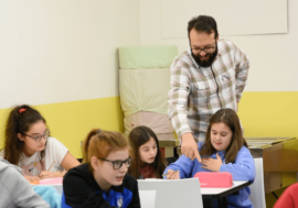 “La SMAgliante Ada”, si conclude dopo 3 anni il lungo viaggio tra i banchi di scuola per educare all’inclusione sociale