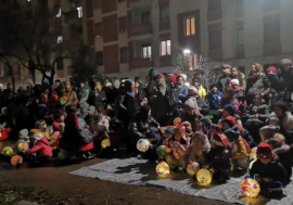 Passeggiate di luce: i bambini delle scuole milanesi illuminano la città