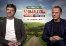 Milano, Fabio De Luigi e Stefano Accorsi incontrano il pubblico presente in sala all’Uci Bicocca prima della proiezione di “50 Km all’ora”