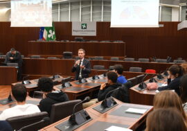 Milano, a Palazzo Pirelli gli studenti lombardi diventano “Consiglieri per un giorno”