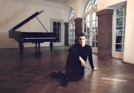 Sassari, il pianista Florian Noack apre la rassegna ‘Mercoledì del Conservatorio’, nella sala Sassu del “Canepa”