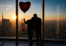 San Valentino, ‘sold out’ per il “bacio ad altissima quota” al 39° piano del Belvedere di Regione Lombardia