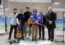 Anche alla Stazione Milano Domodossola artisti e musicisti potranno esibirsi dal vivo con il totem Openstage