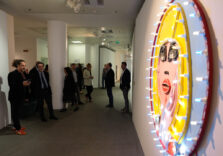 Milano, a Palazzo Lombardia la mostra “Iconic Woman” di Domenico Pellegrino con omaggio a Carla Fracci