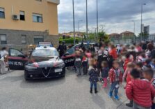 Bambini della scuola dell’infanzia visitano la Caserma dei Carabinieri di Rho