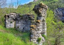La Chiesa Hospitale San Raffaele di Nava cerca di resistere alle intemperie del tempo