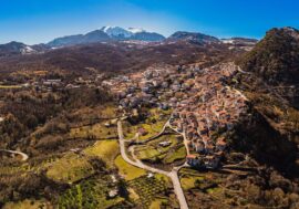 Contest fotografico di Touring Club Italiano “Bandiere Arancioni” per conoscere e fotografare i borghi italiani