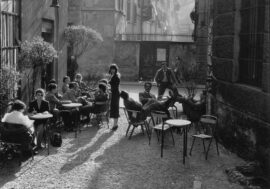 Le foto di Ugo Mulas in mostra a Palazzo Reale raccontano la Milano del ‘900