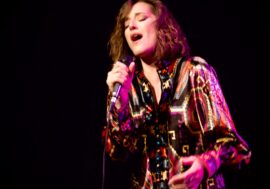 Milano, Valeria Girelli protagonista al Teatro Gerolamo con lo spettacolo “Vorrei essere lei”