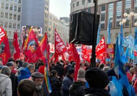 Sciopero generale, in migliaia nei cortei a Milano