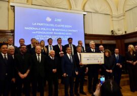 Roma, consegnati oltre 351mila euro raccolti con la Partita del Cuore della Nazionale Politici e Cantanti