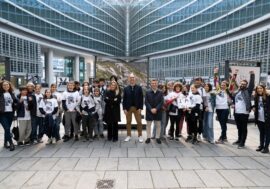 Milano, in piazza della Regione inaugurata la mostra ‘Il cammino dei pastori. Storie di vita e del paesaggio lombardo’