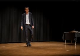 Milano, si ride al Teatro Leonardo con Federico Basso mattatore