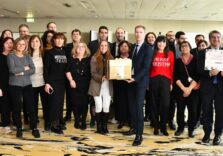 Atmosfere natalizie al Consiglio regionale lombardo per festeggiare i lavoratori andati in pensione