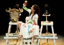 Milano, al Teatro Fontana Arianna Scommegna protagonista di “Cleopatras”