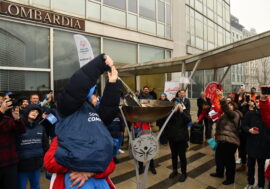 Milano, accesa la torcia olimpica Special Olympics