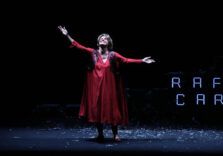 Milano, Lella Costa racconta le donne che hanno fatto la storia al Teatro Carcano