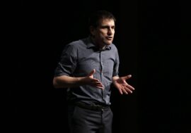 Milano, al Teatro Gerolamo Paolo Faroni protagonista dello spettacolo “Con le tue labbra senza dirlo”