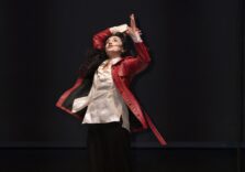 “Nella lingua e nella spada”, al Teatro Oscar la storia del rivoluzionario greco Alekos Panagulis e Oriana Fallaci