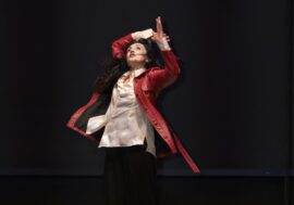 “Nella lingua e nella spada”, al Teatro Oscar la storia del rivoluzionario greco Alekos Panagulis e Oriana Fallaci