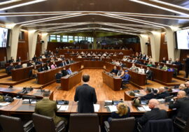 Milano, Il Comitato “Famiglie sospese” ricevuto a Palazzo Pirelli dal Consiglio regionale