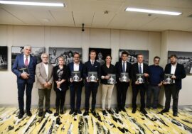 Milano: a Palazzo Pirelli inaugurata la mostra “Ho bisogno di me”, fotografie contro le dipendenze