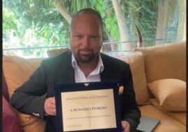 L’ex attore Rosario Porzio premiato come “Miglior Farmacista Italiano”